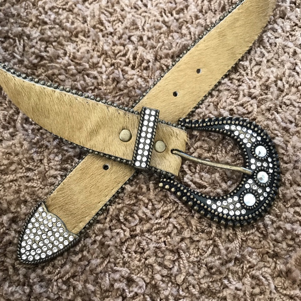 Gorgeous gold fur and rhinestone belt Sz M?